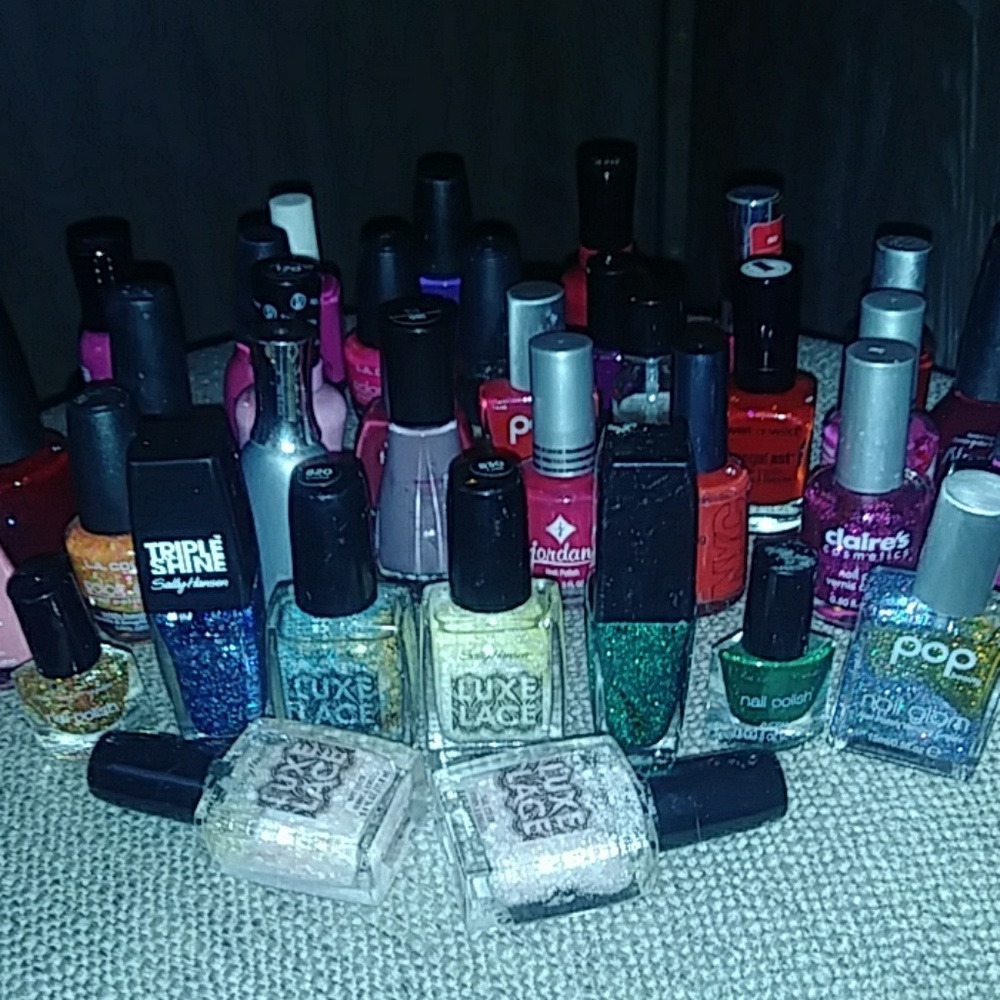 G L I T T E R N A T I O N  nail bundle